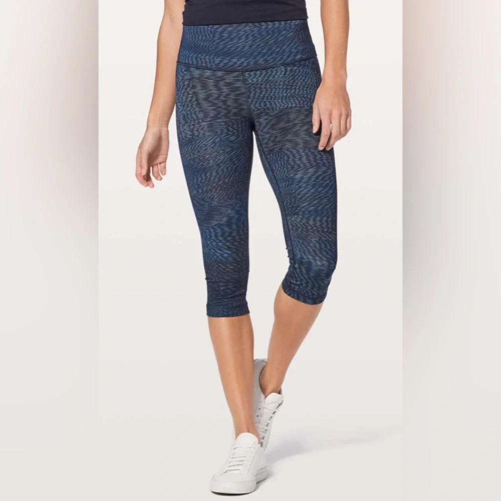 Lululemon Wunder Under Hi-Rise 1/2 Tight *Full-On Luxtreme 17